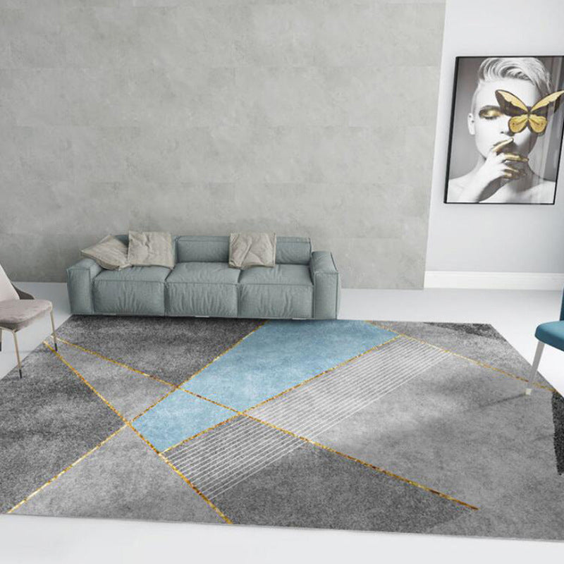 Light Gray Modern Carpet Polyester Simple Carpet Non-Slip Backing Carpet for Home Decor