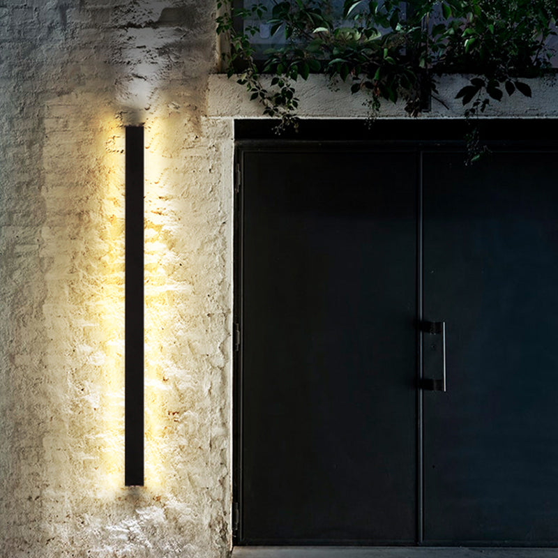 Metal Linear Shade Wall Sconce Modern Style 1- Light Wall Mounted Light in Black