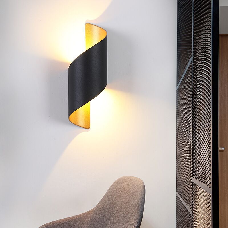 Contemporary Aluminum Wall Light Geometric Shape 2 Lights Wall Sconce for Bedroom