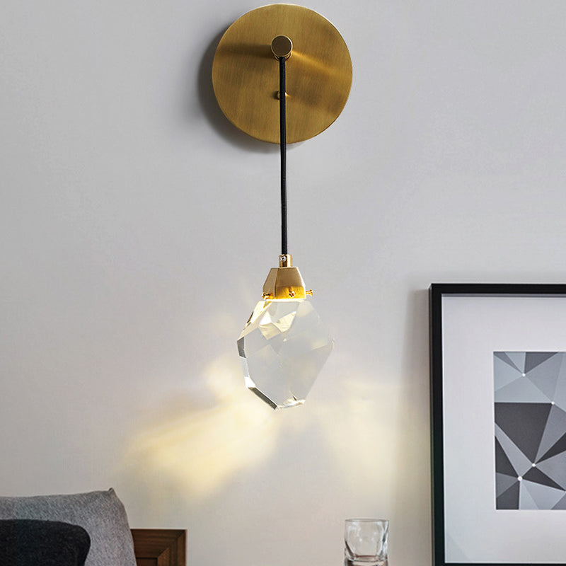 Unique Shade Crystal Wall Sconce Modern Style Single Light Wall Mounted Light in Brass