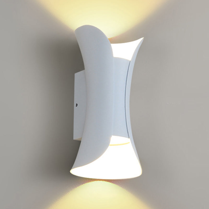 Outdoor LED Wall Mount Light Waterproof Wall Sconce Light with Aluminum Shade