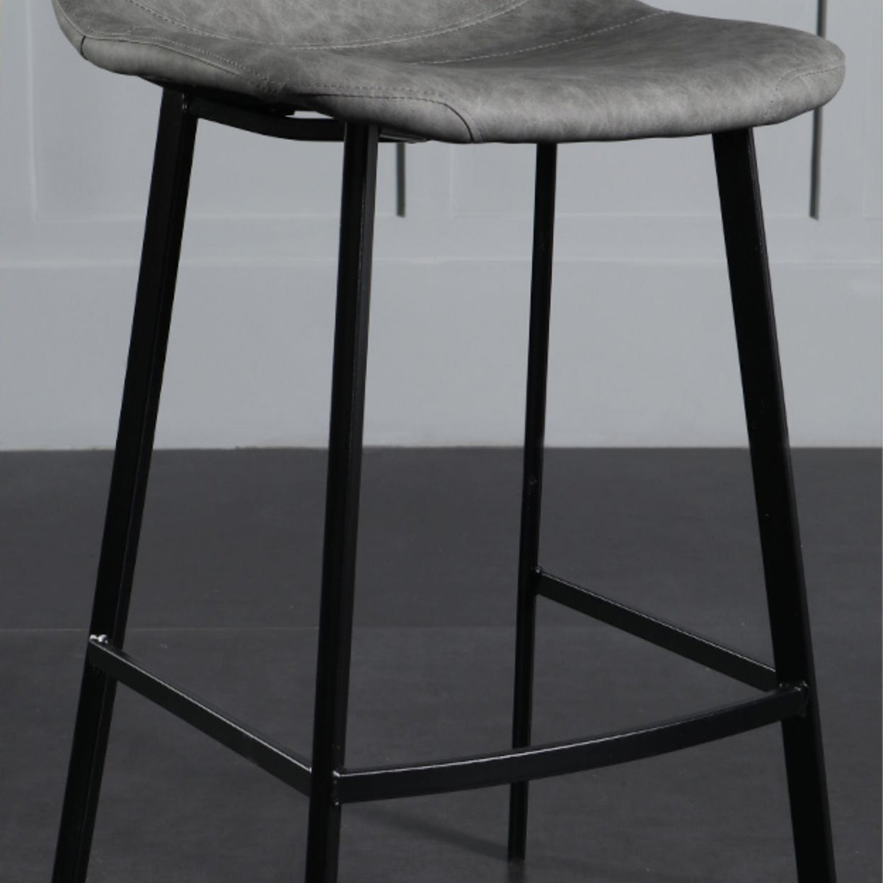 Scandinavian Footrest Reception Stool Matte Finish Faux Leather Barstool