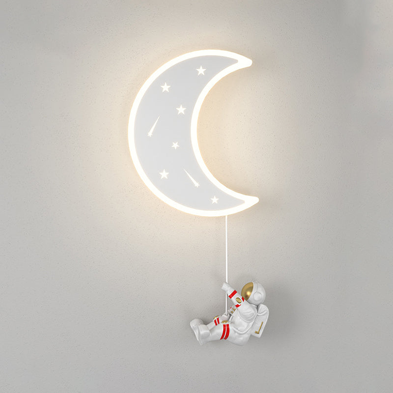 Modern Style Moon Shape Wall Sconce Metal 1 Light Sconce Lighting for Living Room
