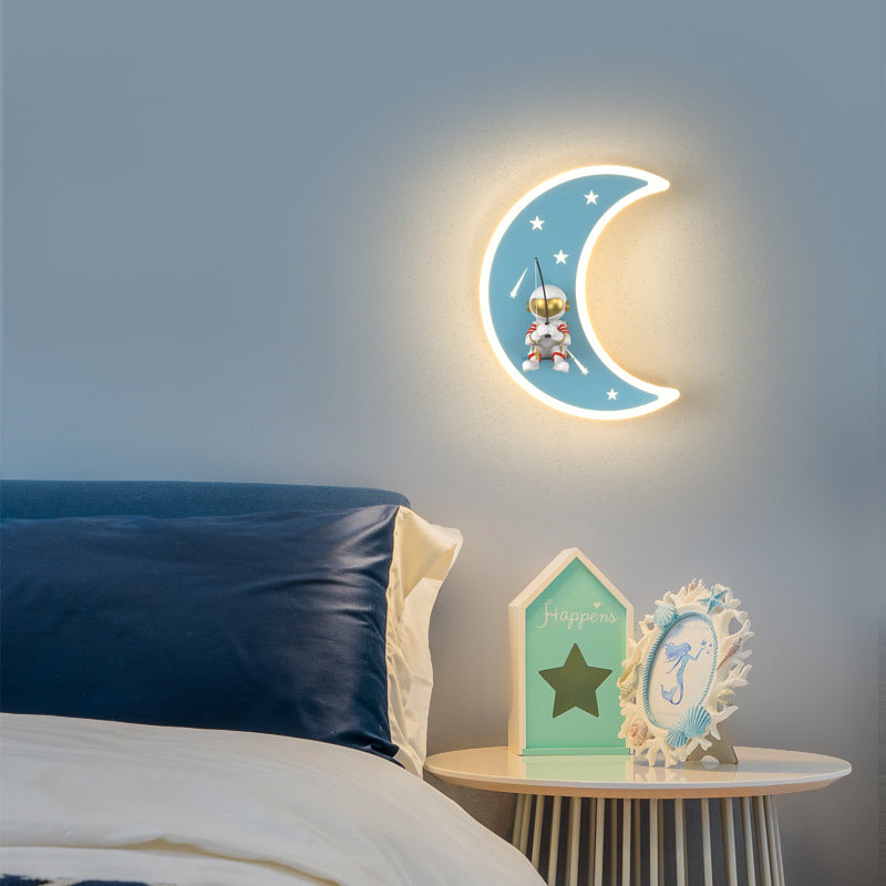 Modern Style Moon Shape Wall Sconce Metal 1 Light Sconce Lighting for Living Room