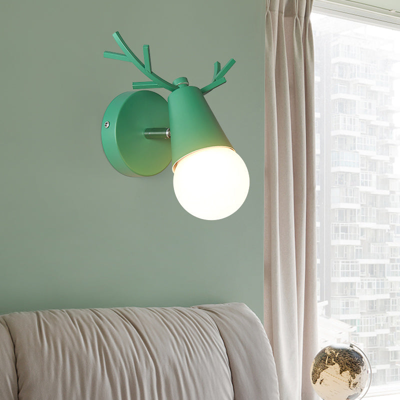 Nordic Metal Wall Light Colorful Single Light Wall Sconce for Living Room