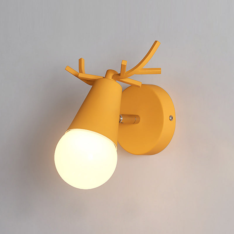 Nordic Metal Wall Light Colorful Single Light Wall Sconce for Living Room