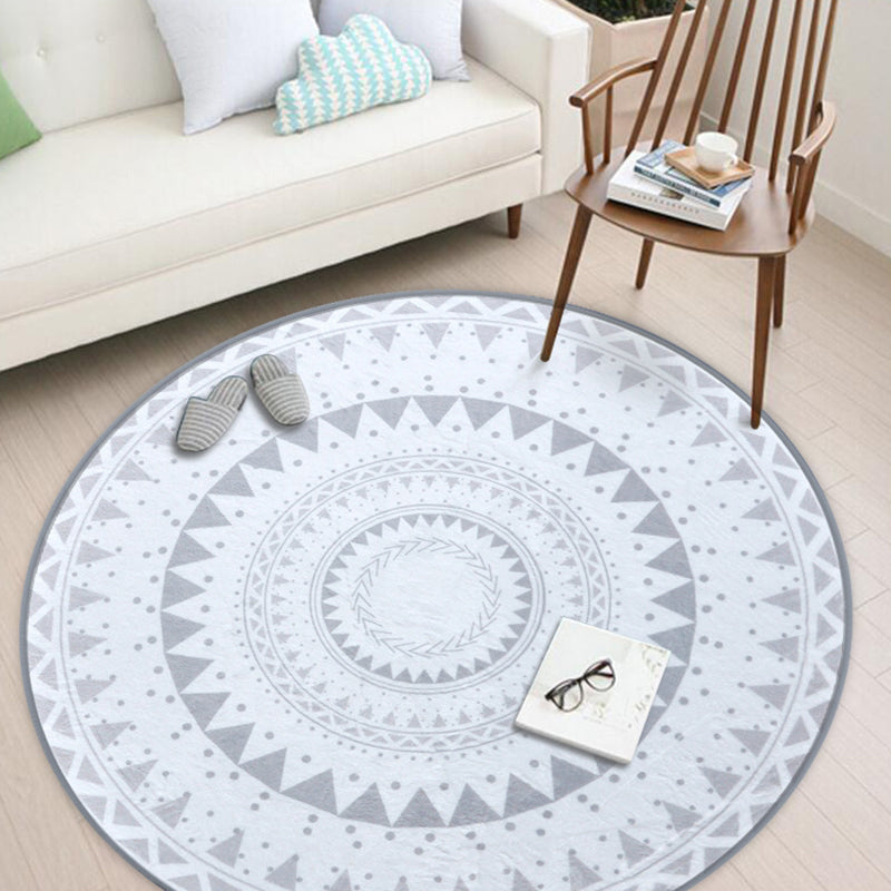 Grey Modern Rug Polyester Graphic Indoor Rug Stain Resistant Rug for Home Decor