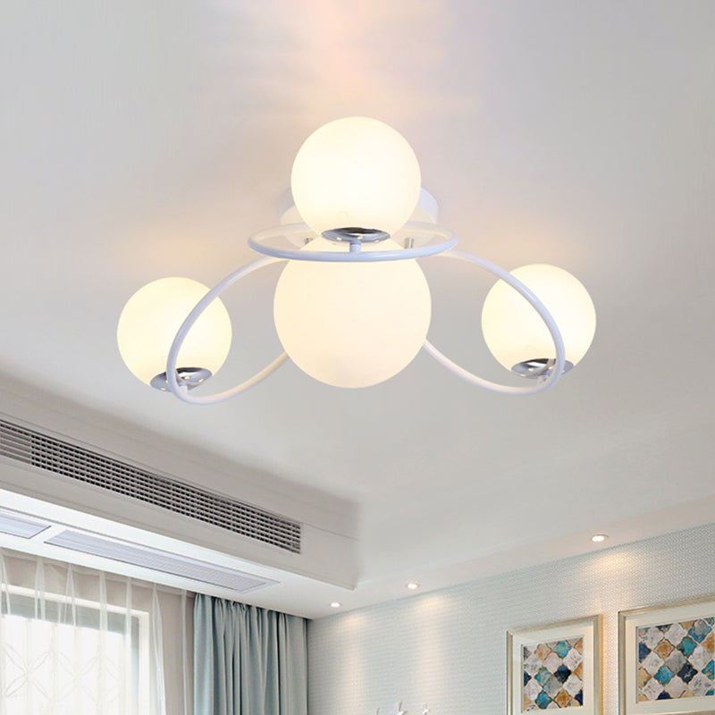 4-Lamp Slaapkamer Flush Verlichting Modernisme Wit/Zwart Plafond Flush Mount met ronde melk glas Shade
