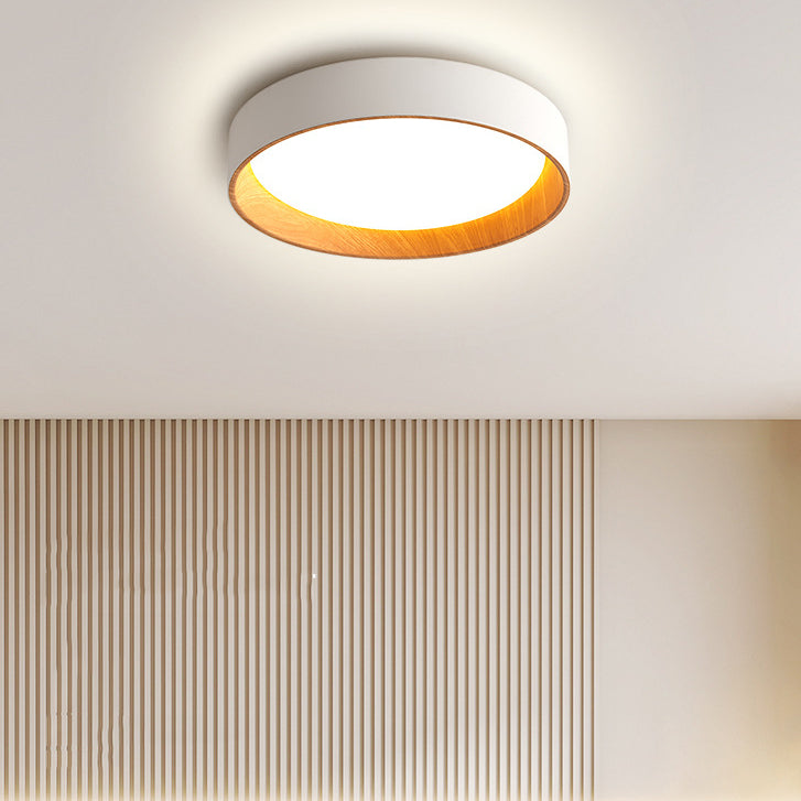 1 Light Round Flush Mount Lamp Modern Style Metal Flush Mount Fixture in White