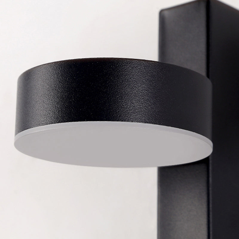 Round Metal Wall Sconce Modern Style 1-Light Wall Mount Lighting
