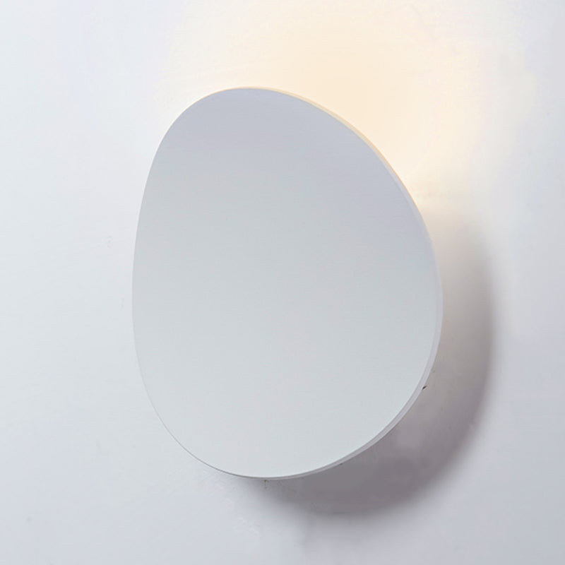 Round Metal Wall Sconce Modern Style 1-Light Wall Mount Lighting