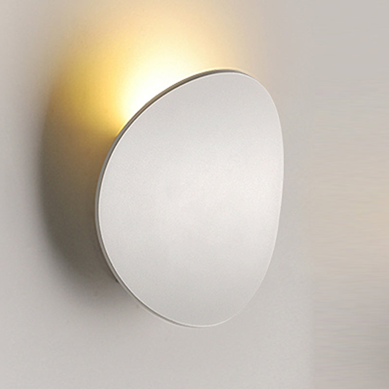 Round Metal Wall Sconce Modern Style 1-Light Wall Mount Lighting
