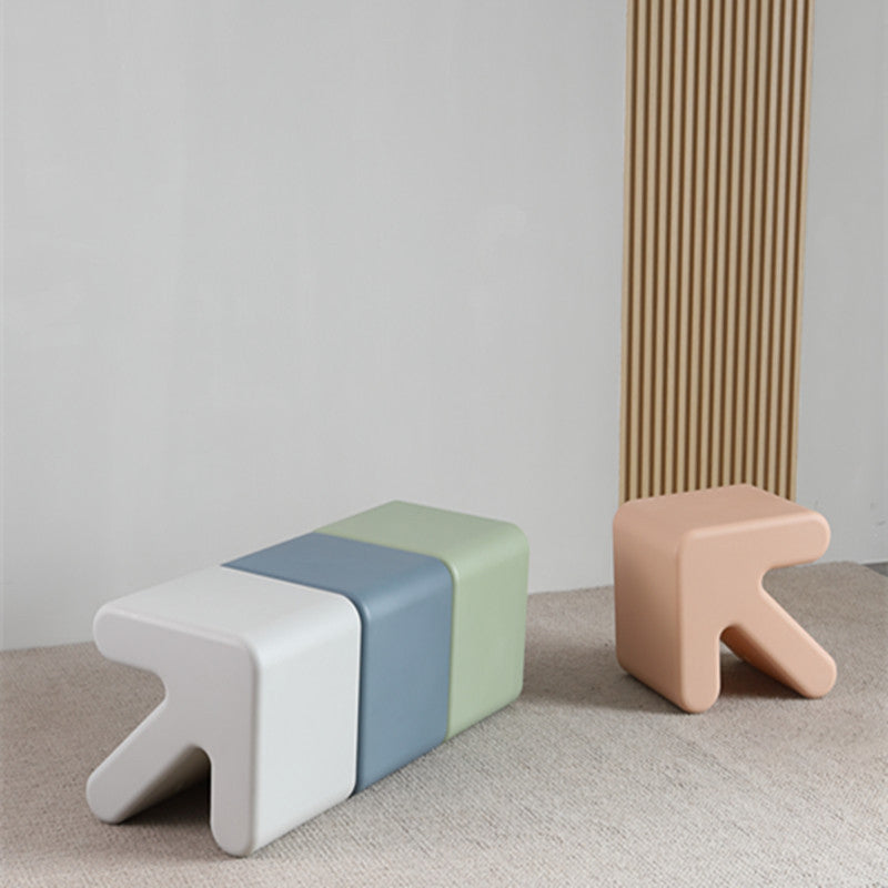 Scandinavian Geometric End Table 15.75" W x 13.78" D x 15.75" H Arrow-Shaped Side Table