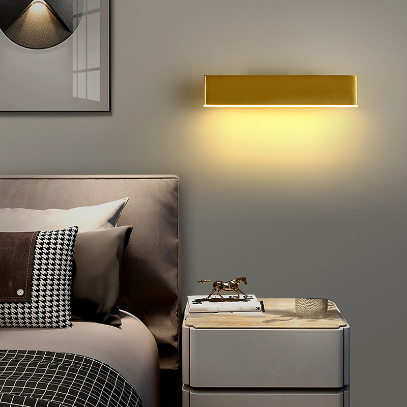 Contemporary Metal Wall Light Strip Rotatable LED Wall Sconce for Living Room
