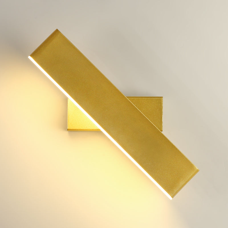 Contemporary Metal Wall Light Strip Rotatable LED Wall Sconce for Living Room