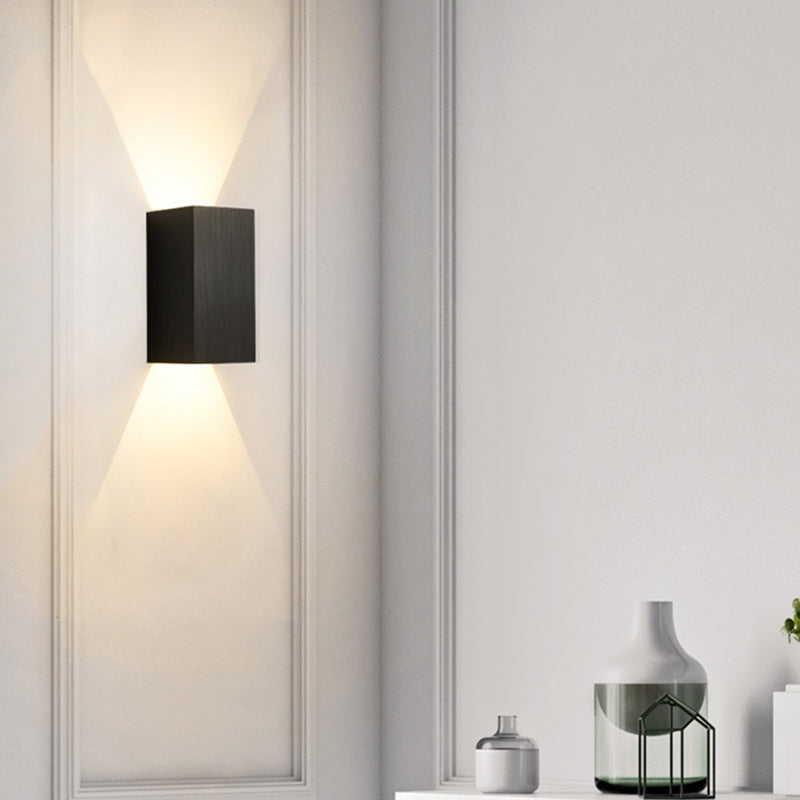 Square Shade Metal Wall Sconce Modern Style 2-Lights Wall Mount Light