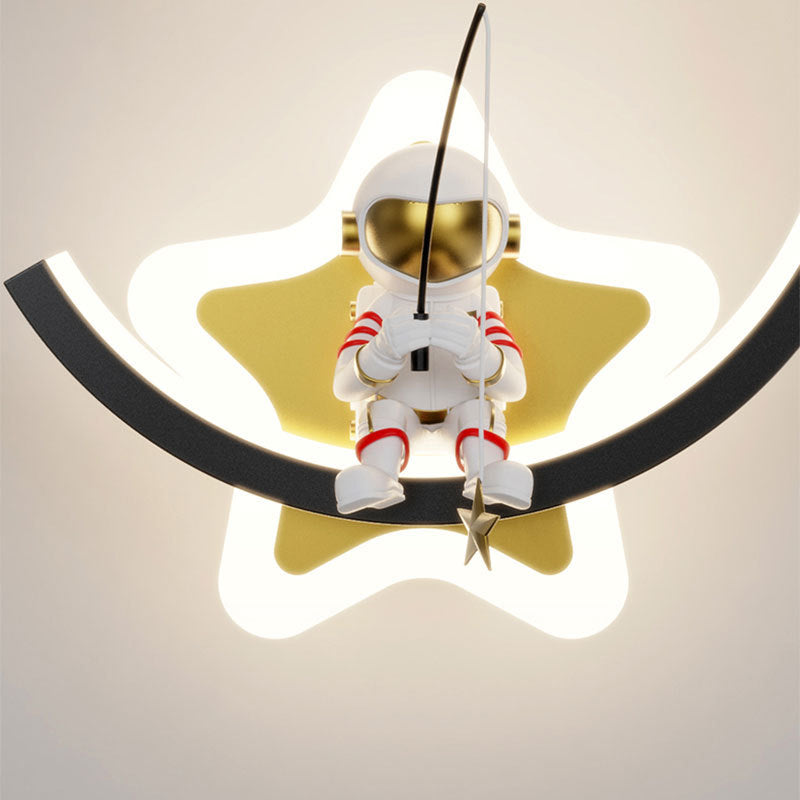 Modern Style LED Wall Light Fixture Creative Astronaut Wall Light Sconce for Bedroom