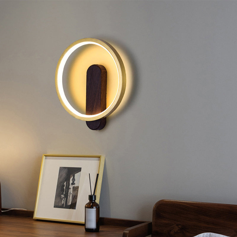 Metal Geometric Shape Wall Lighting Modern Style 1 Light Wall Mounted Light Fixture