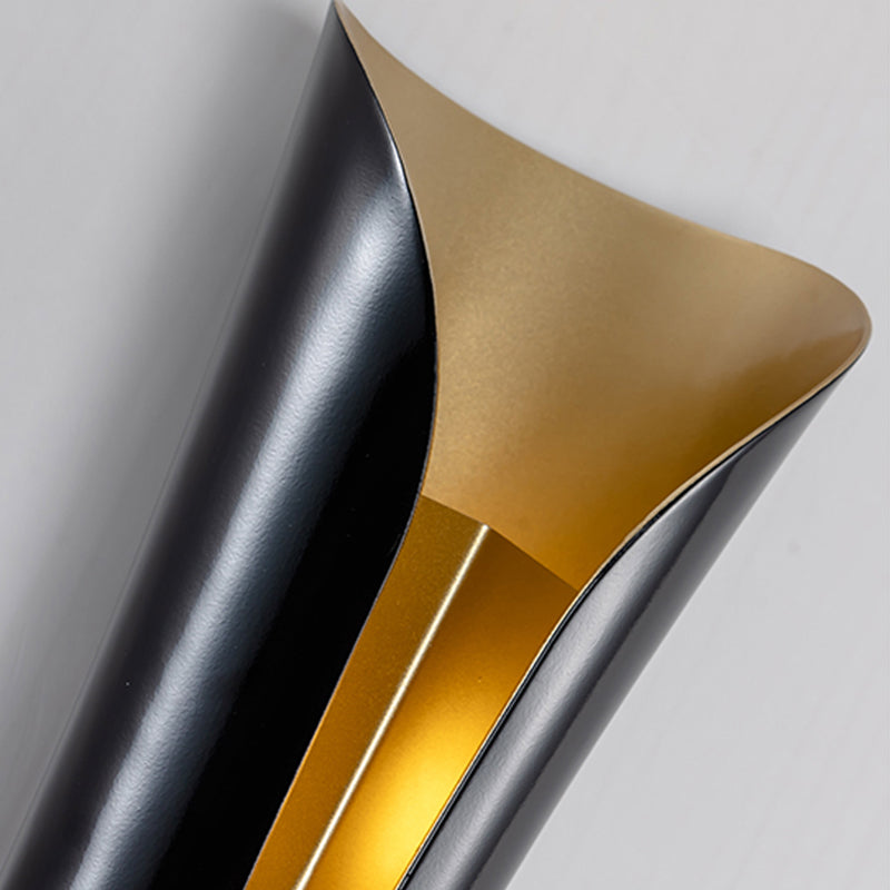 Metal Geometric Shape Wall Lighting Modern Style 2 Lights Wall Mounted Light Fixture