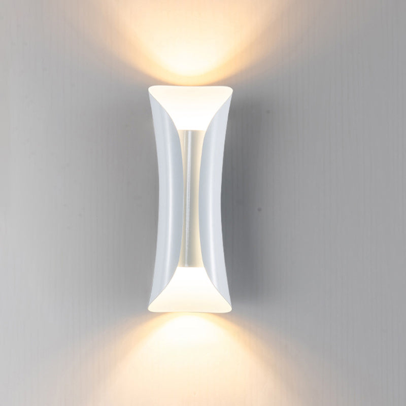 Metal Geometric Shape Wall Lighting Modern Style 2 Lights Wall Mounted Light Fixture