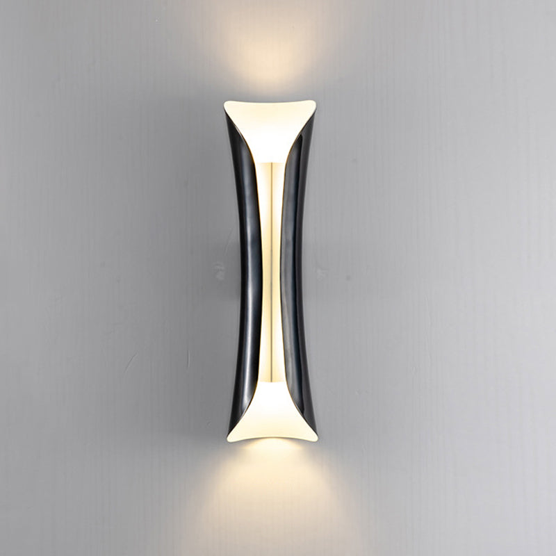 Metal Geometric Shape Wall Lighting Modern Style 2 Lights Wall Mounted Light Fixture
