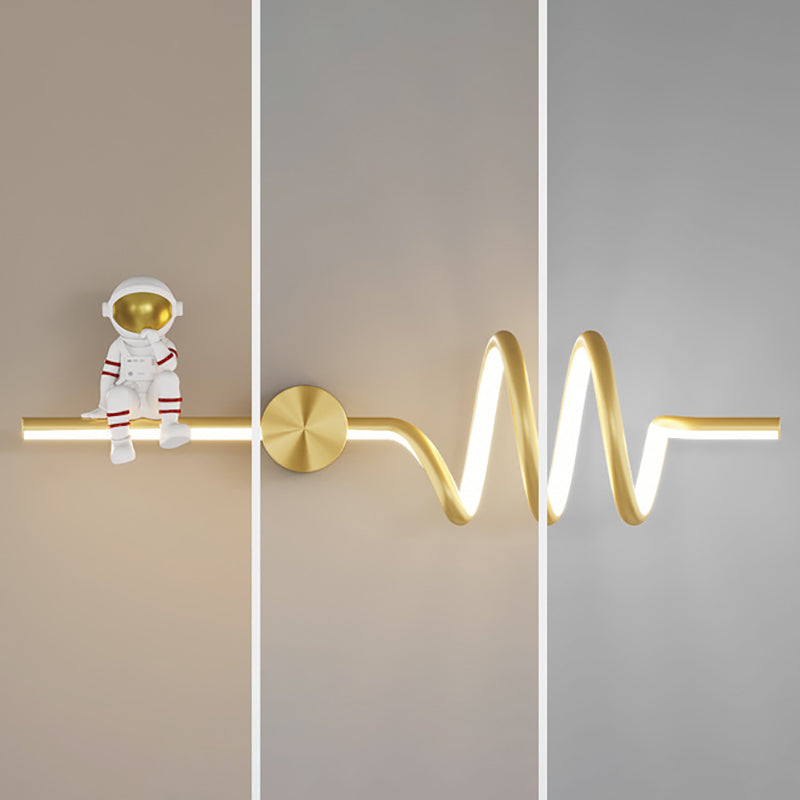Modern Style Astronaut Wall Light Fixture Household LED Wall Light Sconce for Bedroom