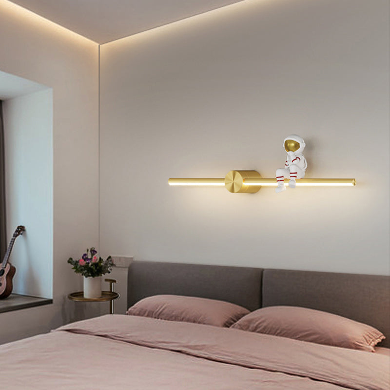 Modern Style Astronaut Wall Light Fixture Household LED Wall Light Sconce for Bedroom