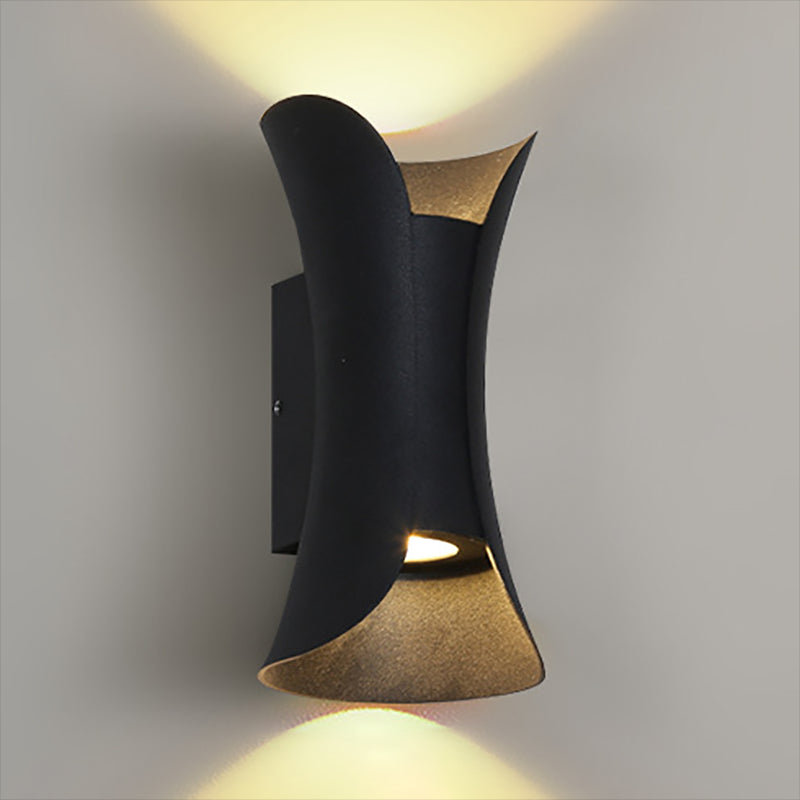 Postmodern Metal Wall Light 2 Lights Wall Sconce Light for Living Room