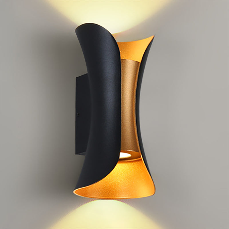 Postmodern Metal Wall Light 2 Lights Wall Sconce Light for Living Room