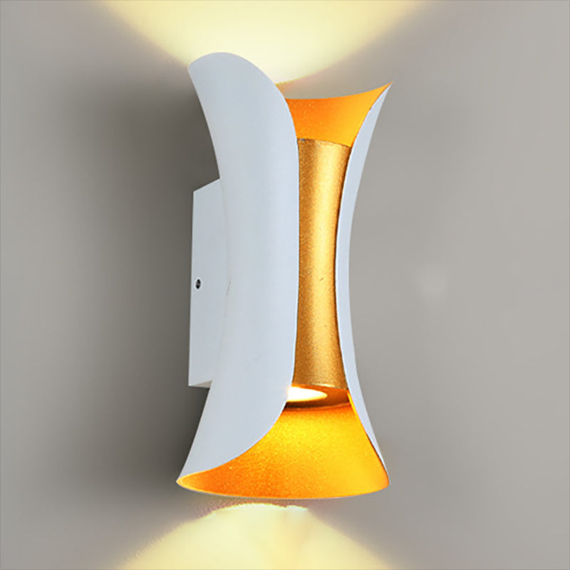 Postmodern Metal Wall Light 2 Lights Wall Sconce Light for Living Room
