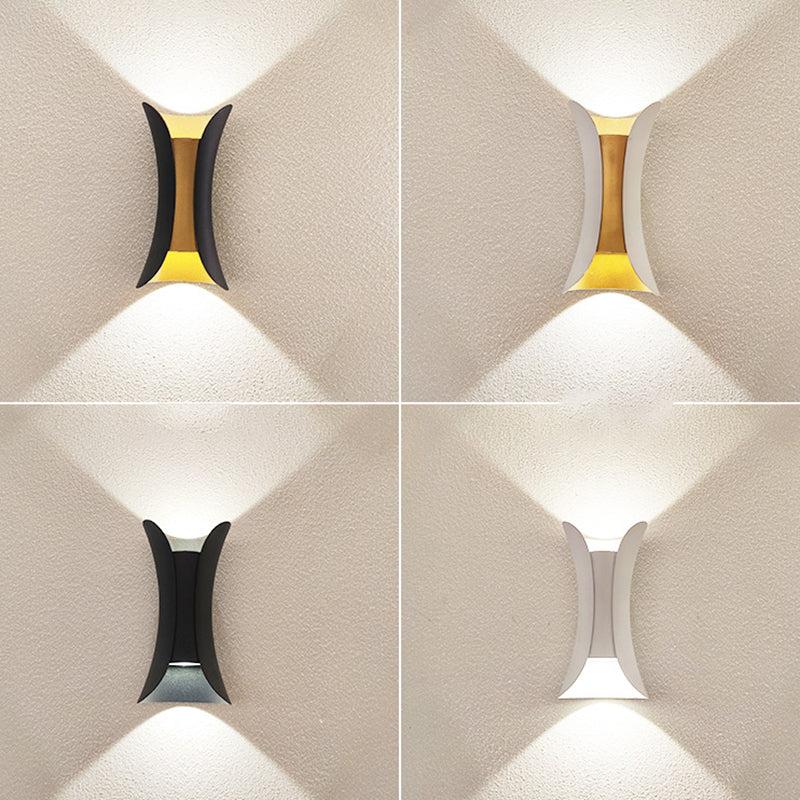 Postmodern Metal Wall Light 2 Lights Wall Sconce Light for Living Room
