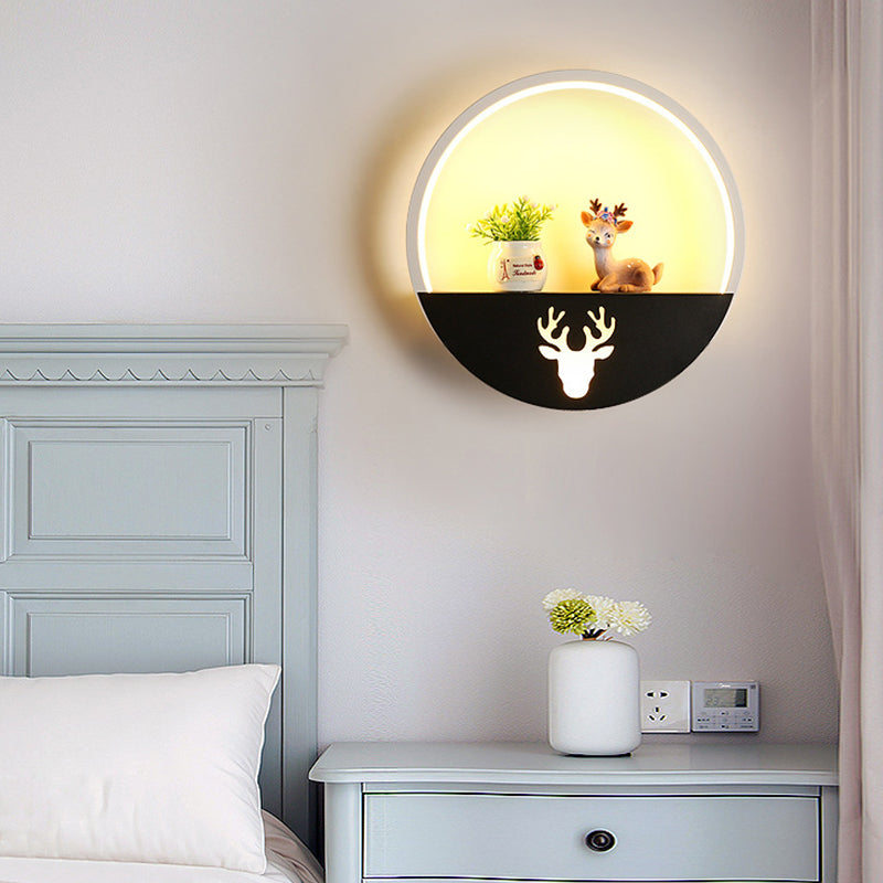 Modern Style Circle Shape Wall Sconce Metal 1 Light Wall Light for Bedroom