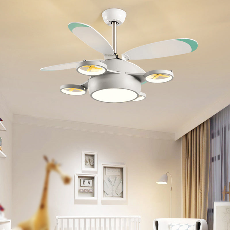 Kids Style Unique Shape Ceiling Fan Lamps Metal Ceiling Fan Lighting for Living Room