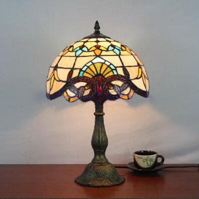 Lampada da scrivania vittoriana Tiffany con paralume bombato, lampada da lettura in vetro colorato con 1 testa in oro/marrone per camera da letto