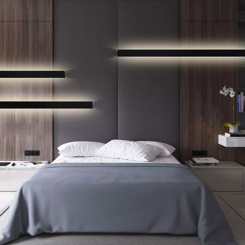 Linear Shape Metal Wall Lighting Modern 1 Light Wall Mounted Light Fixture in Black