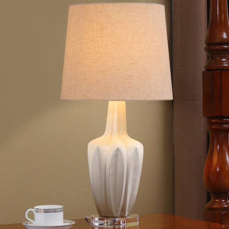 Lampe de table de chevet à tambour conique tissu contemporain 1 ampoule lampe de lecture en blanc