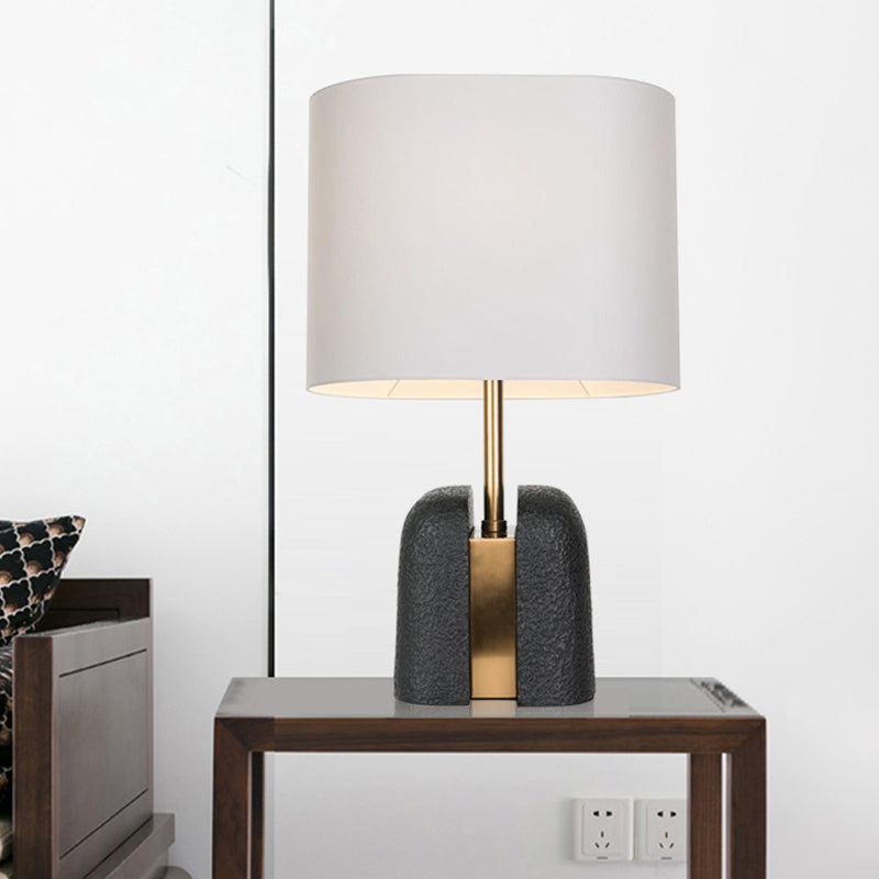 Lampada da comodino modernista a 1 lampadina Lampada da lettura oblunga nera con paralume in tessuto