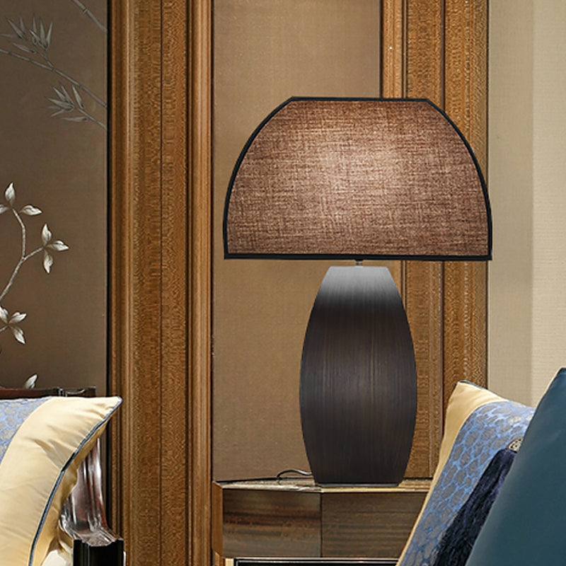 1 tête d'éclairage de tâche incurvée tissu moderne petite lampe de bureau en gris avec base en métal