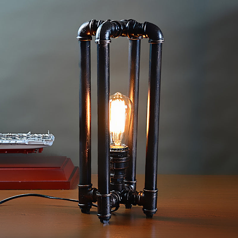 Eisenschwarz -Stecker in Tischleuchte 1 leichte rustikale Nachttischlampe mit Rechteckkäfigdesign