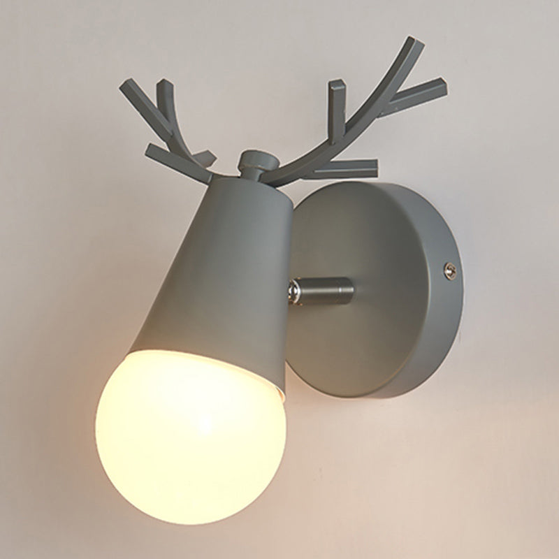 Unique Shape Wall Lighting Modern Style Metal 1 Light Sconce Lamp for Bedroom
