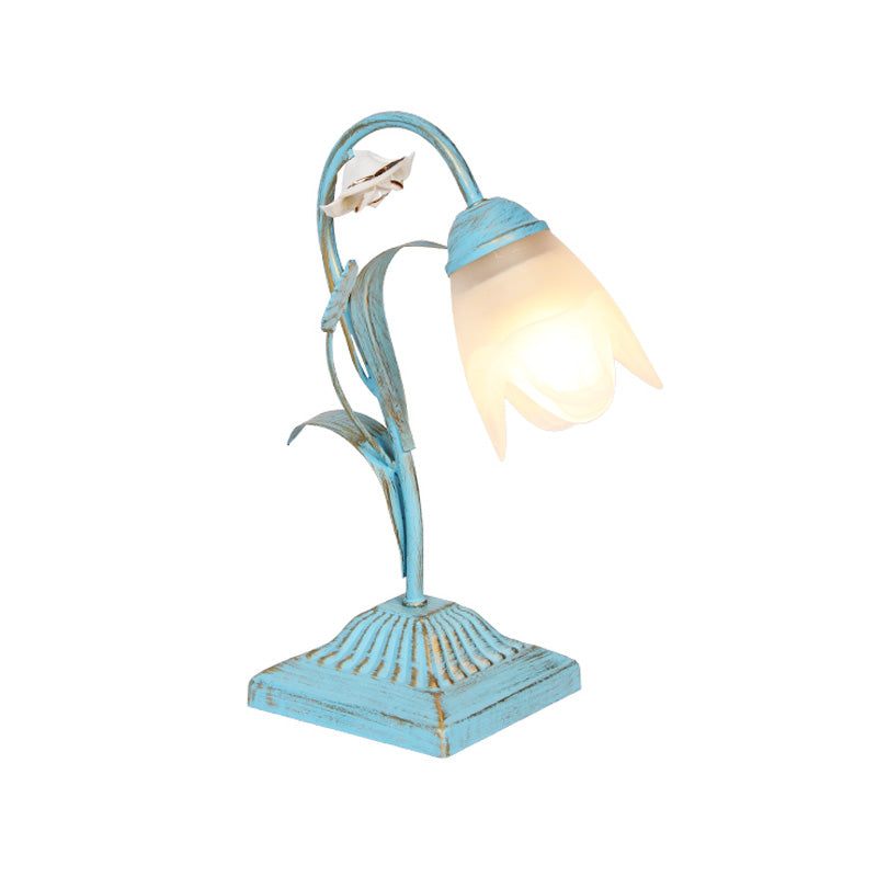Pastoral Floral Nightstand Light 1-Bulb Metal Night Table Lighting in Blue/Pink for Study Room