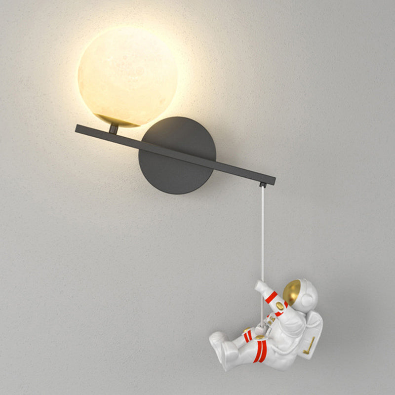 Modern Style Wall Light Fixture Creative Astronaut Wall Light Sconce for Bedroom