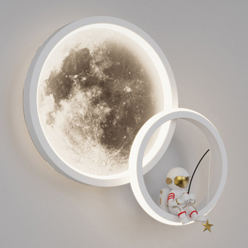 Modern Style Wall Light Fixture Creative Astronaut Wall Light Sconce for Bedroom