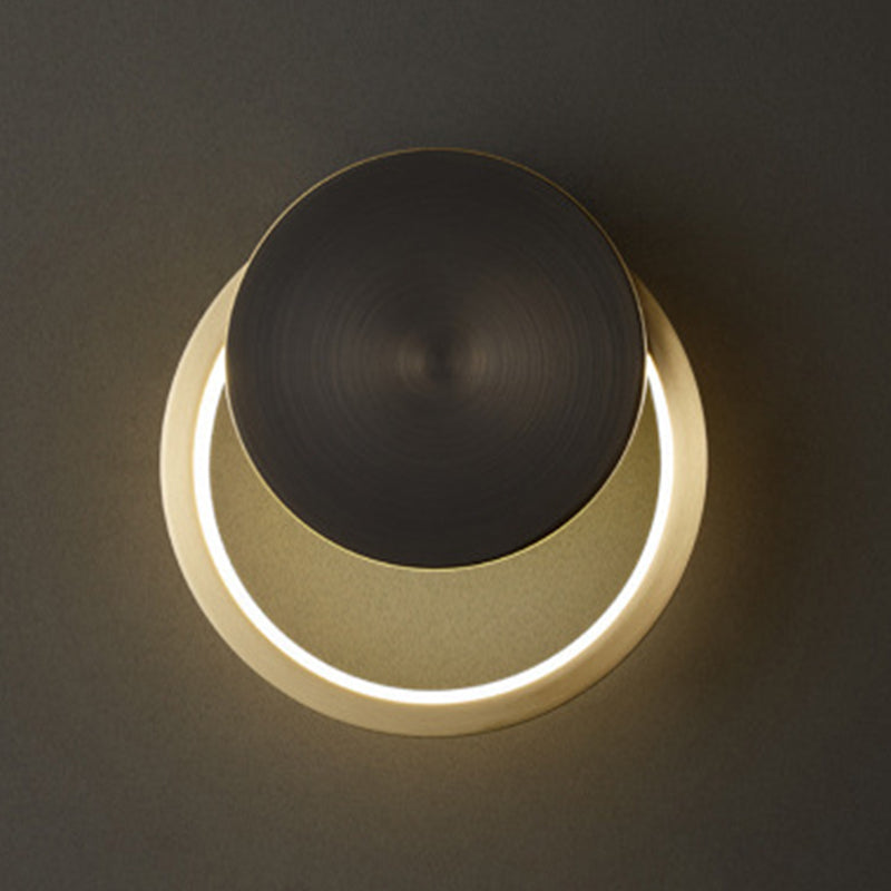 Metal Round Shape Wall Lighting Modern Style 1 Light Wall Mounted Light Fixture