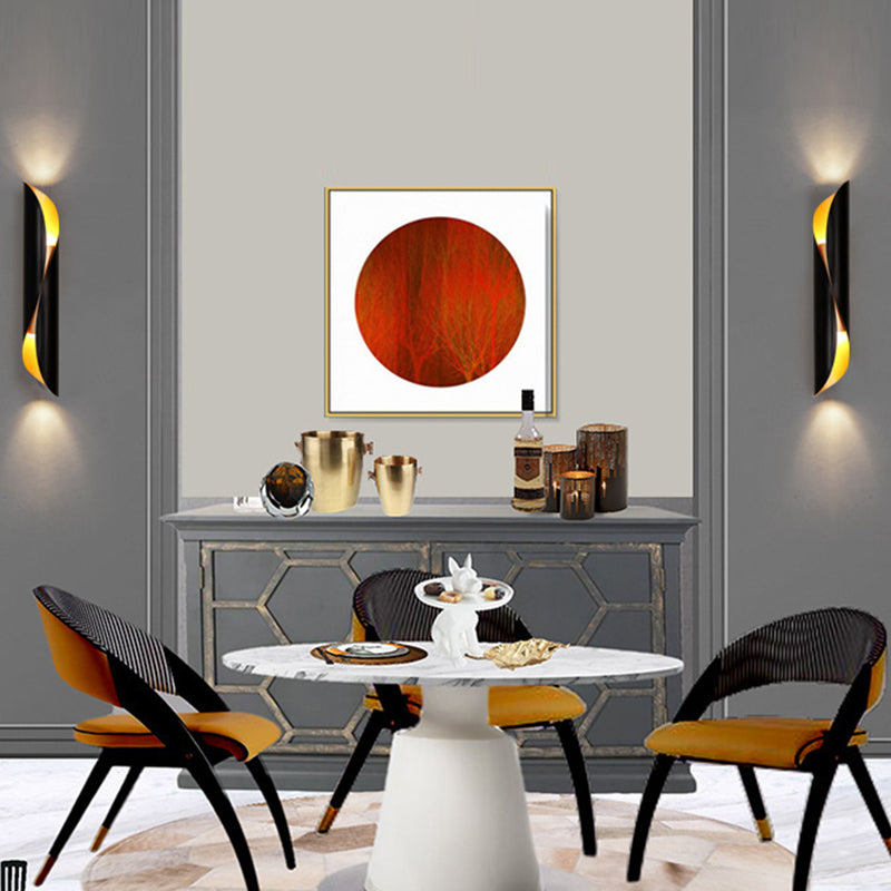 Postmodern Metal Shade Wall Mounted Lamp Simplicity Wall Sconce for Sitting Room