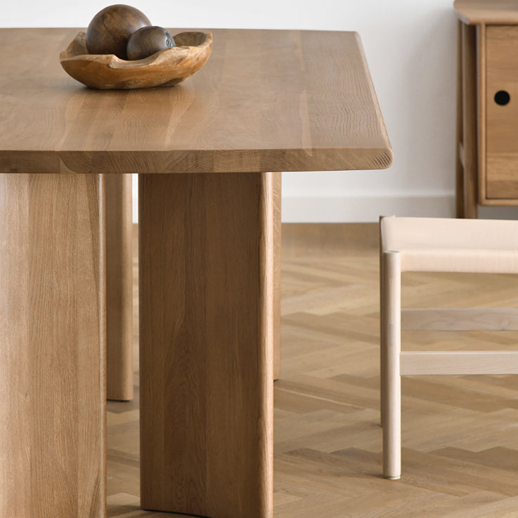 Contemporary Style Dining Table Solid Wood Dinner Table for Kitchen Home