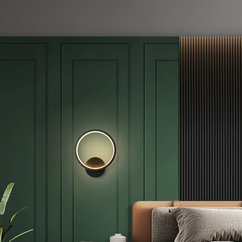 Linear Shape Metal Wall Light Modern Style Single Light Wall Mount Lighting