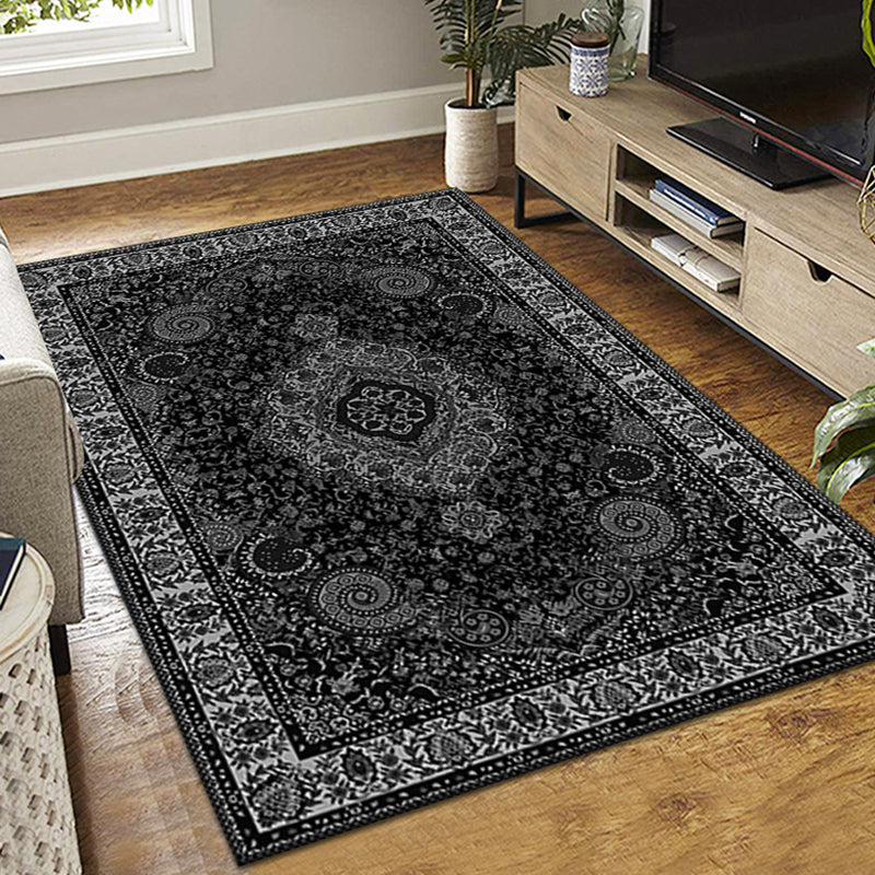 Dark Gray Bohemia Rug Polyester Graphic Rug Stain Resistant Rug for Living Room