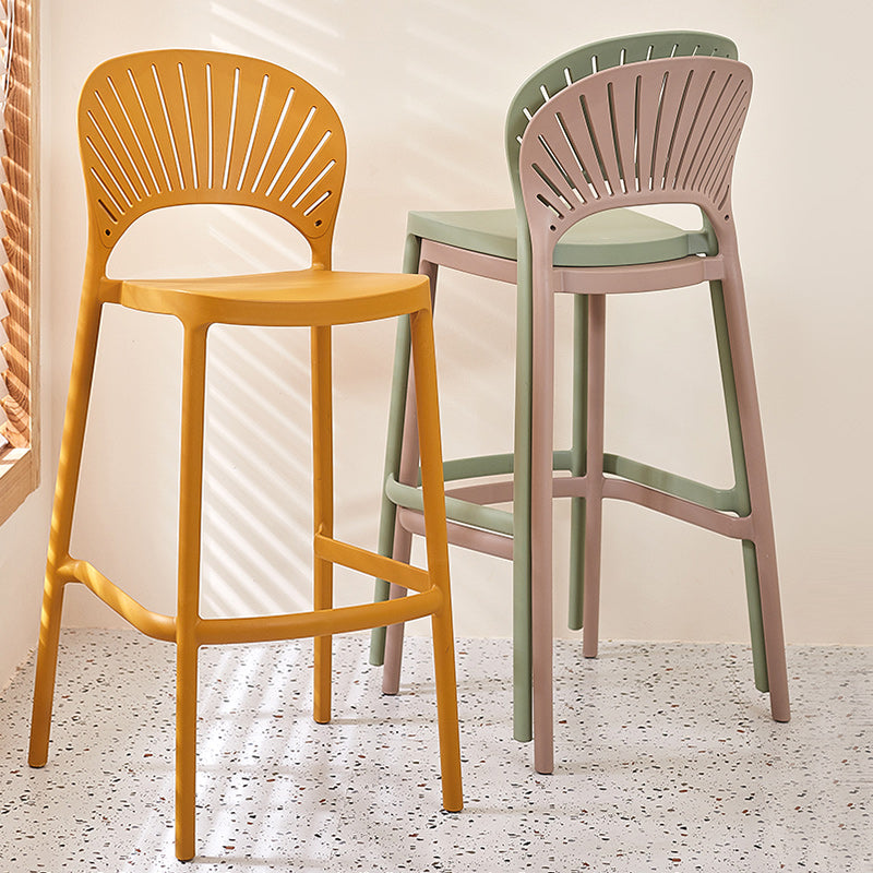 Modern Backrest Armless Counter Stool Plastic Stackable Bar Stool with 4 Legs