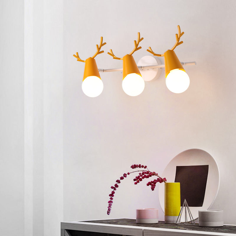 Mehrfarbige Wandleuchte, nordische, minimalistische Wandleuchte für Schlafzimmer